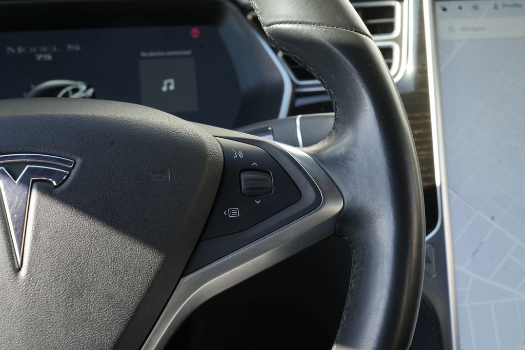 Used 2017 Tesla Model S 75 RWD image 40