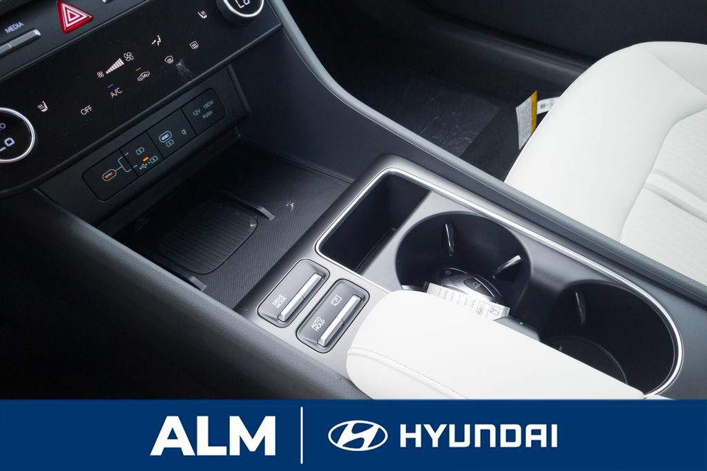 New 2026 Hyundai Sonata SEL FWD image 22