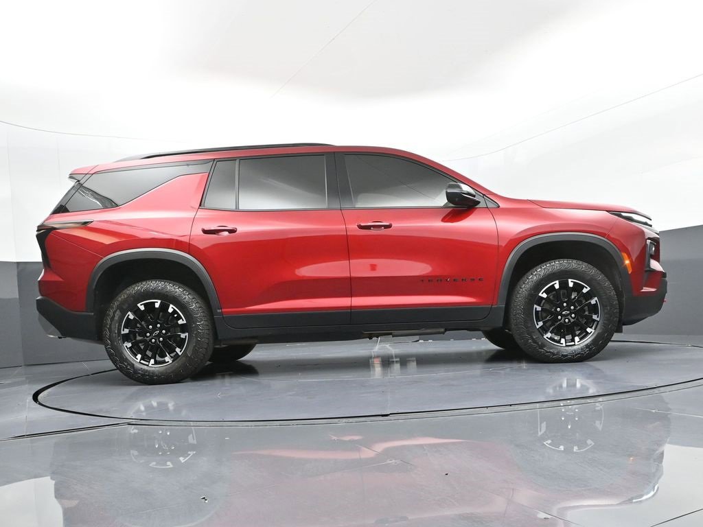 Used 2024 Chevrolet Traverse Z71 w/ LPO, Floor Liner Package image 35