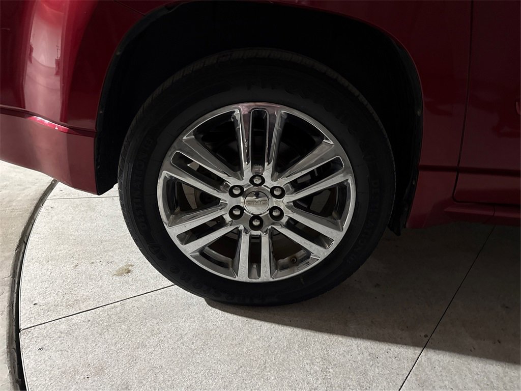 Used 2014 GMC Acadia Denali image 20