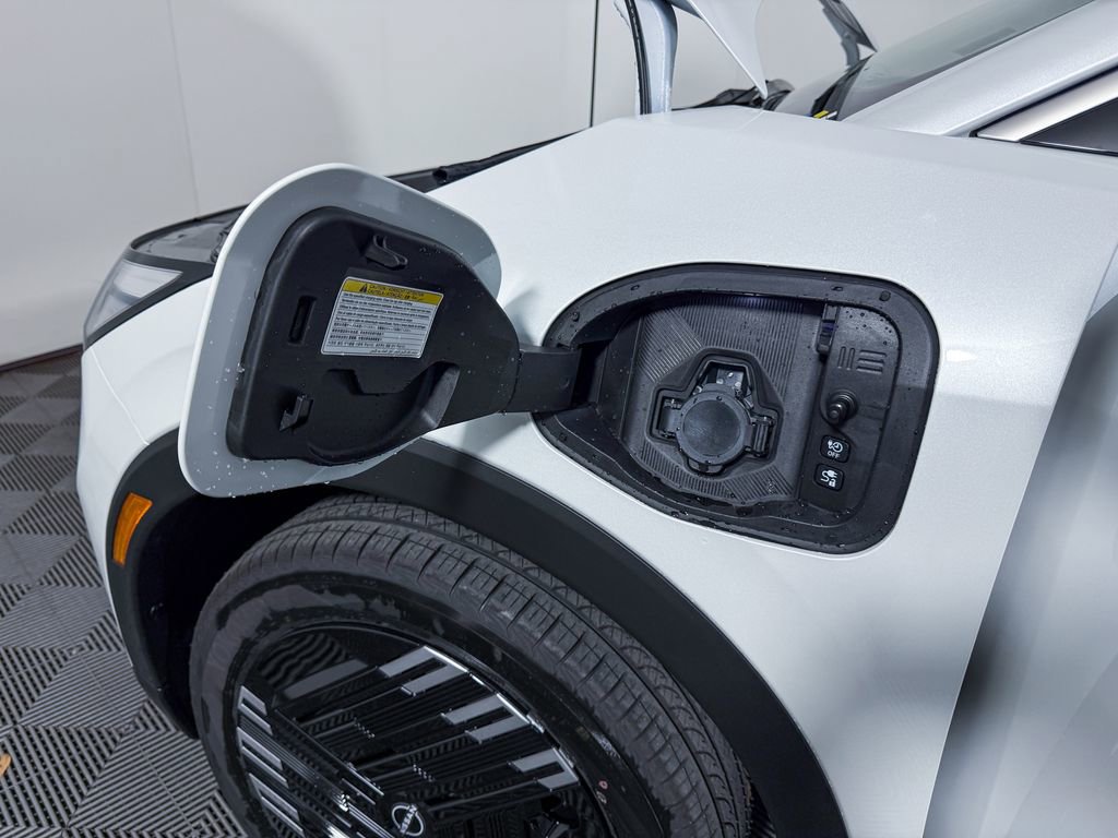 New 2026 Nissan Leaf S w/ Floor Mat Package (S+) image 33