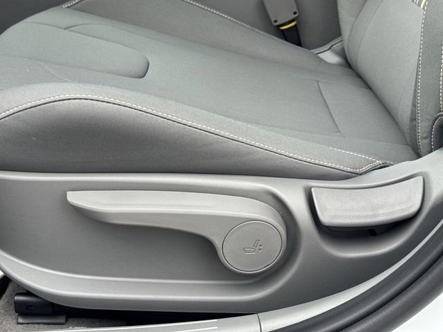 New 2026 Hyundai Elantra Blue image 28