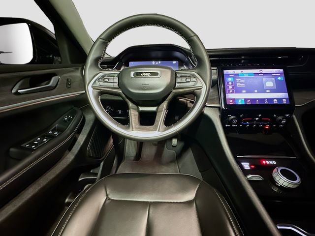 Used 2023 Jeep Grand Cherokee L Limited image 30