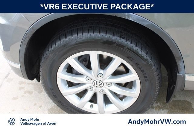 Used 2016 Volkswagen Touareg VR6 AWD/4WD image 12