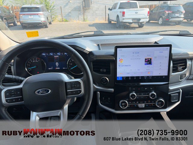 Used 2024 Ford Expedition XLT AWD/4WD image 10