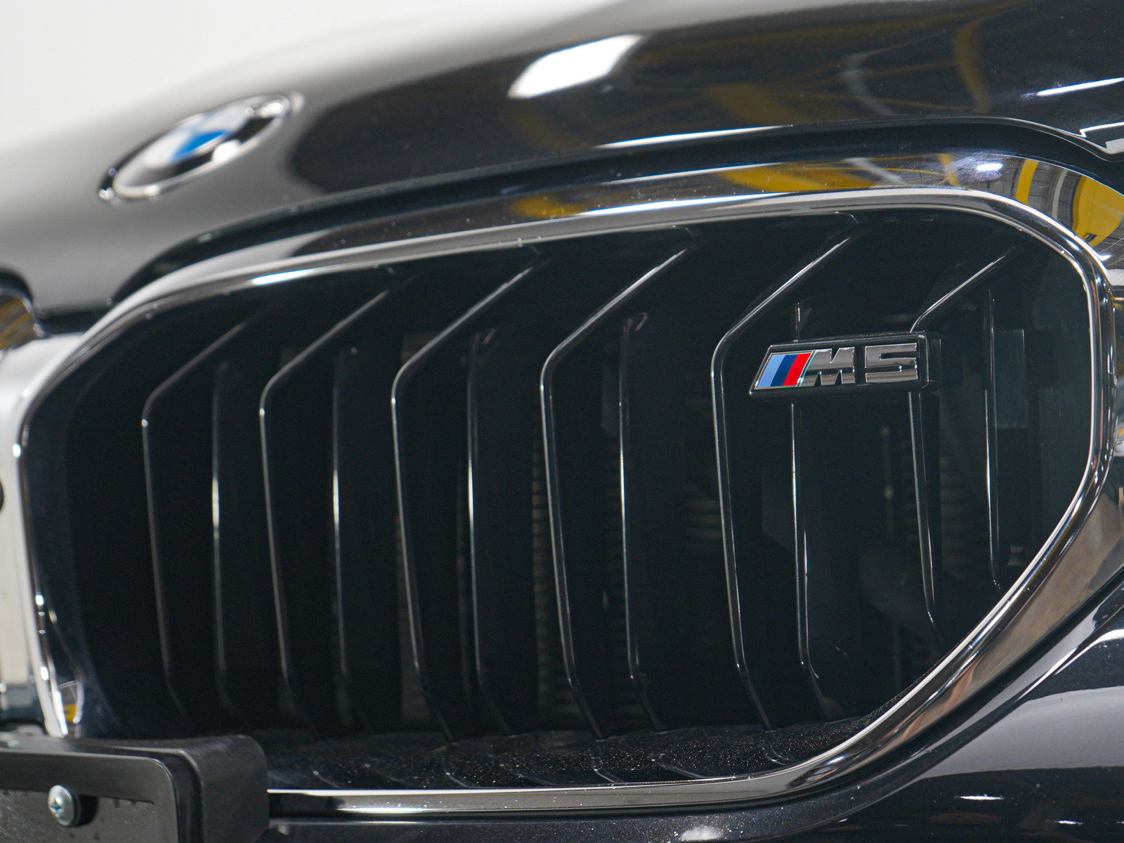 Used 2023 BMW M5 w/ Executive Package AWD/4WD image 9