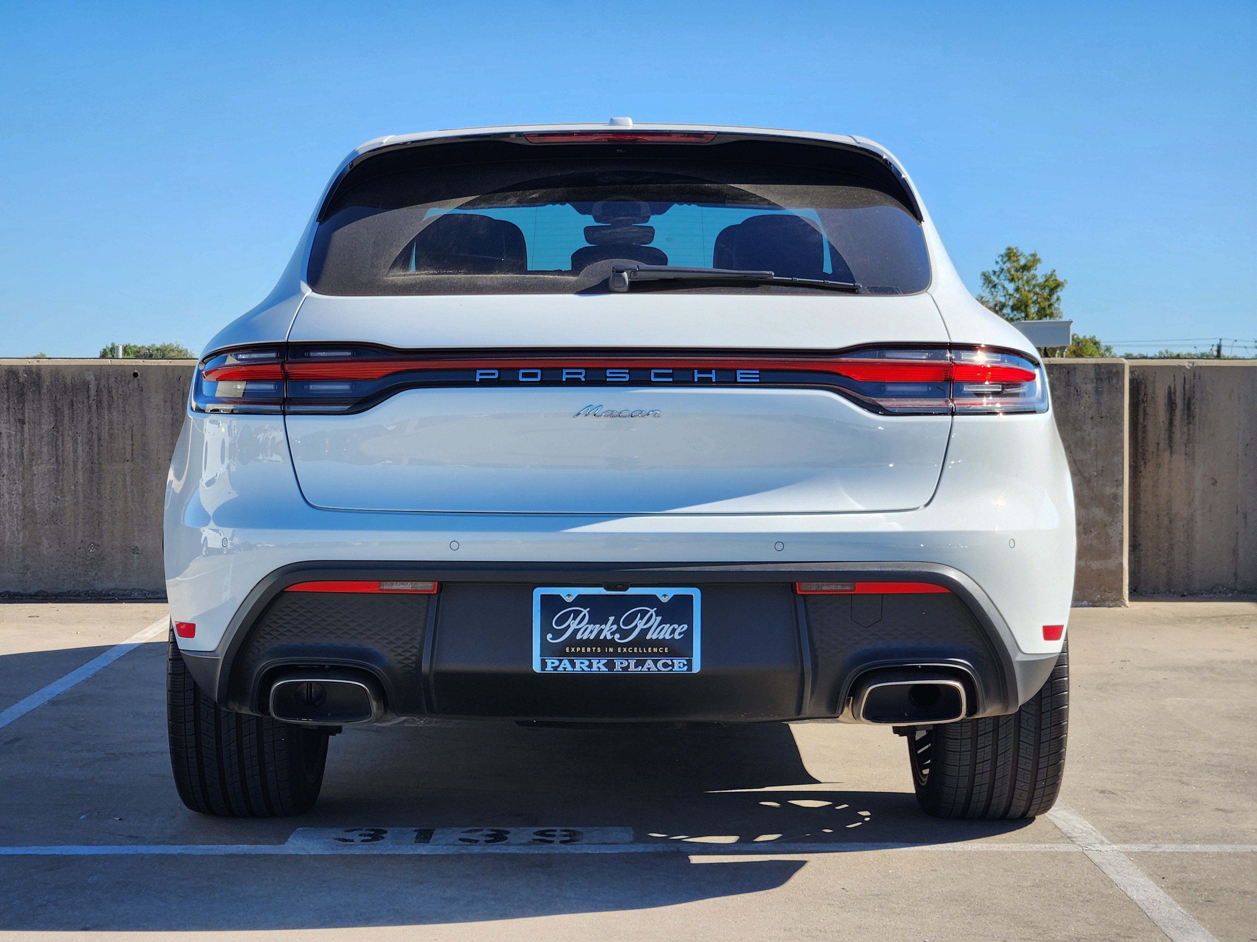 Certified 2026 Porsche Macan AWD/4WD image 7