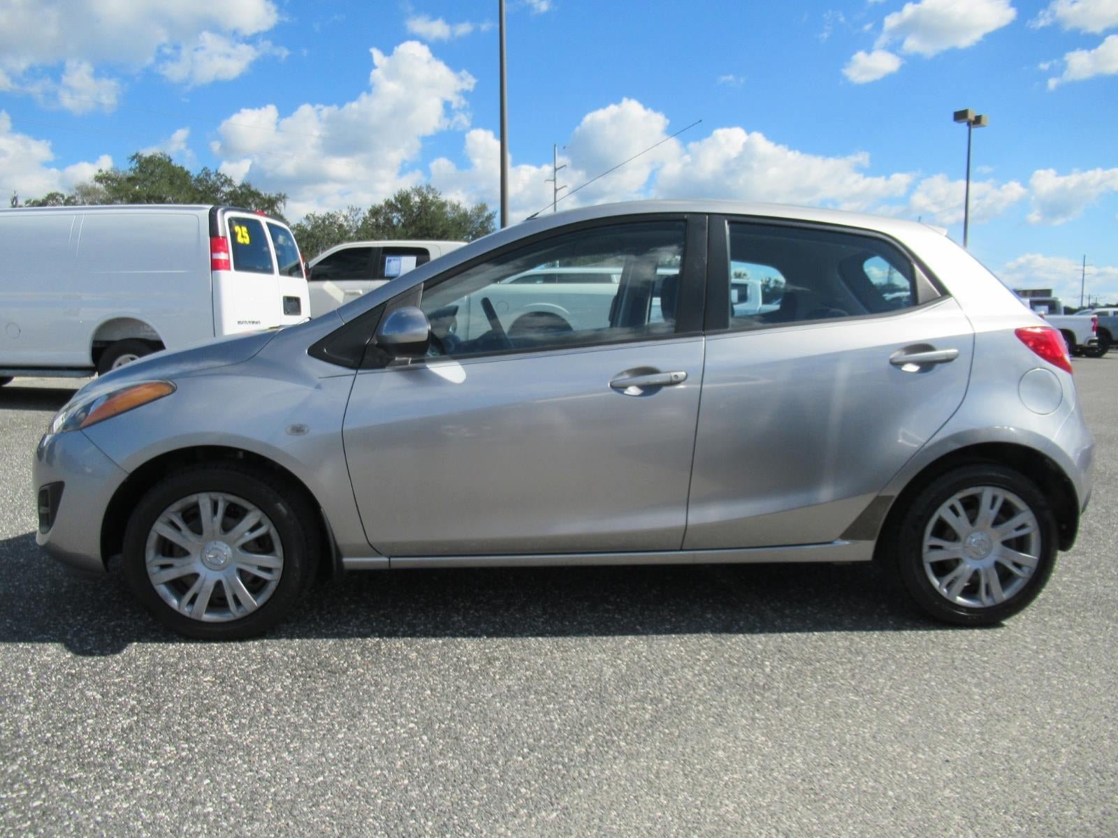 Used 2011 MAZDA MAZDA2 Sport FWD image 4