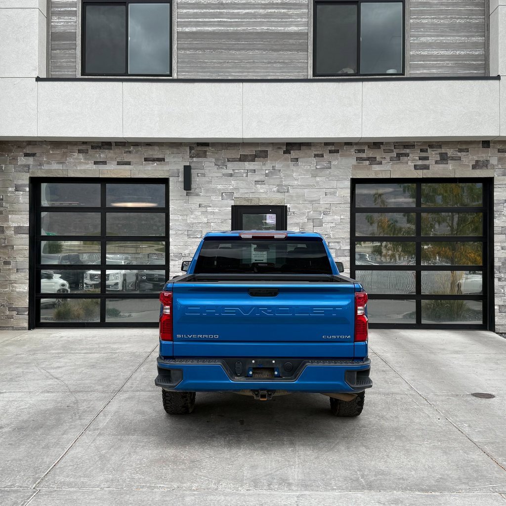 Used 2024 Chevrolet Silverado 1500 Custom image 4