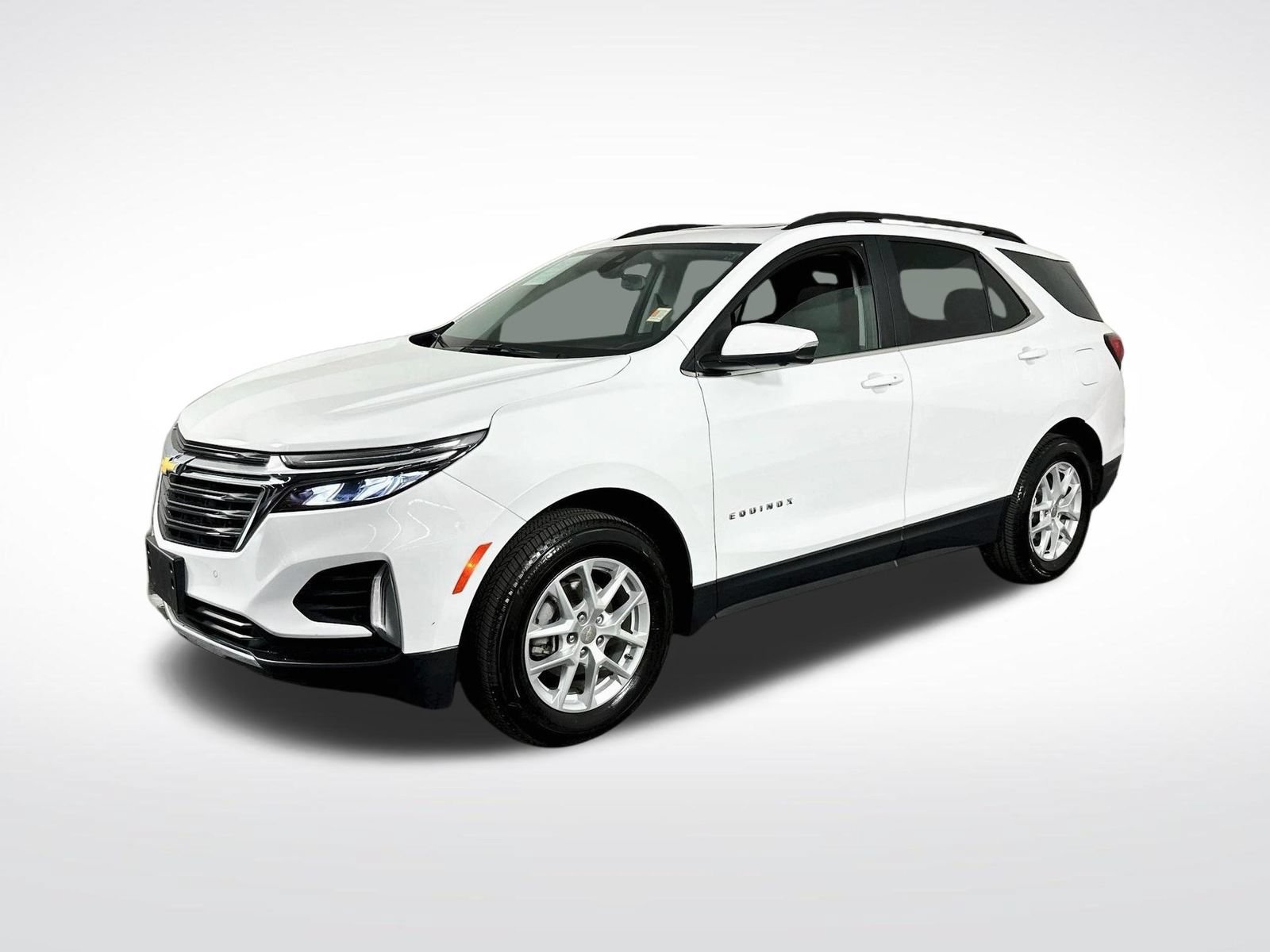 Used 2024 Chevrolet Equinox LT AWD/4WD image 4