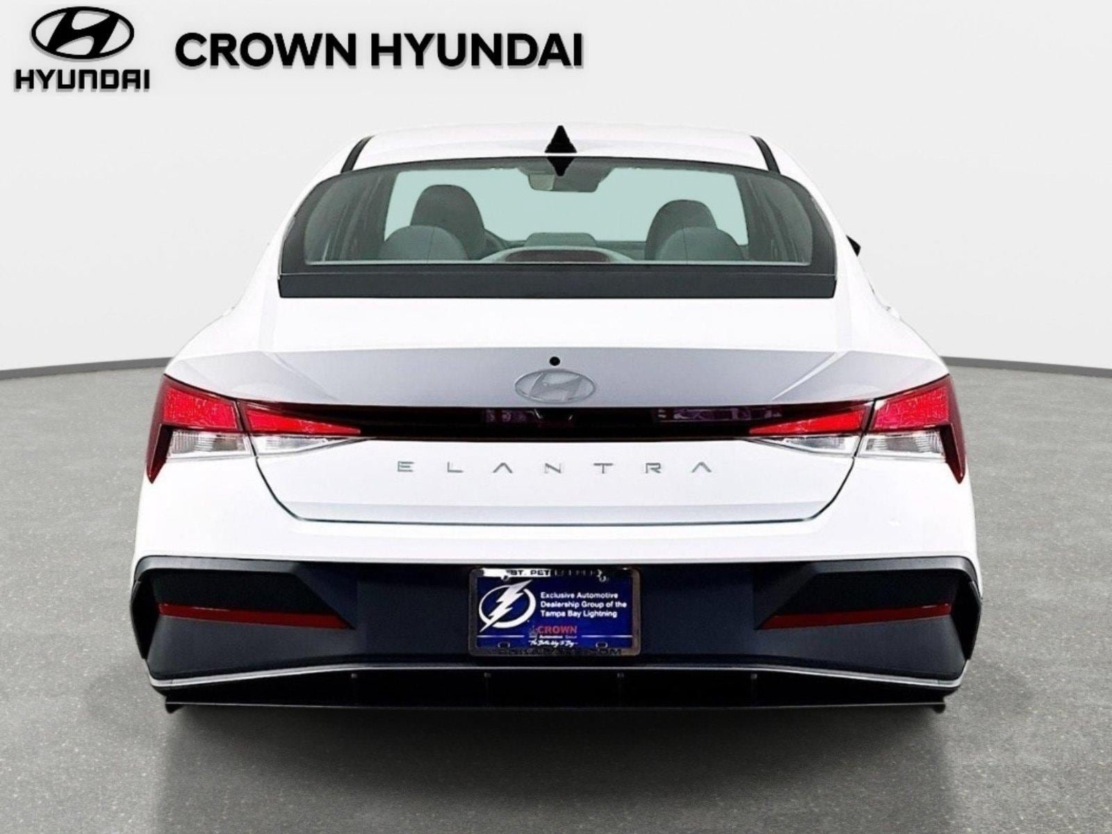 New 2026 Hyundai Elantra SE FWD image 6