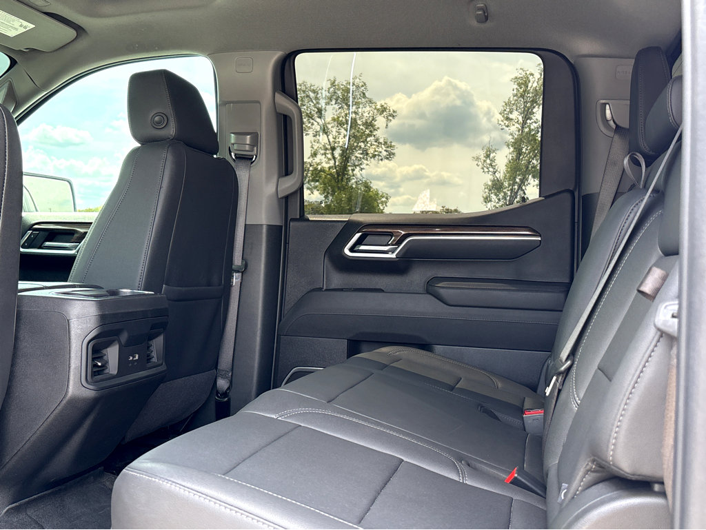 Used 2025 Chevrolet Silverado 1500 RST w/ All Star Edition Plus AWD/4WD image 17