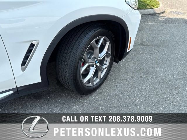Used 2022 BMW X3 xDrive30i AWD/4WD image 11