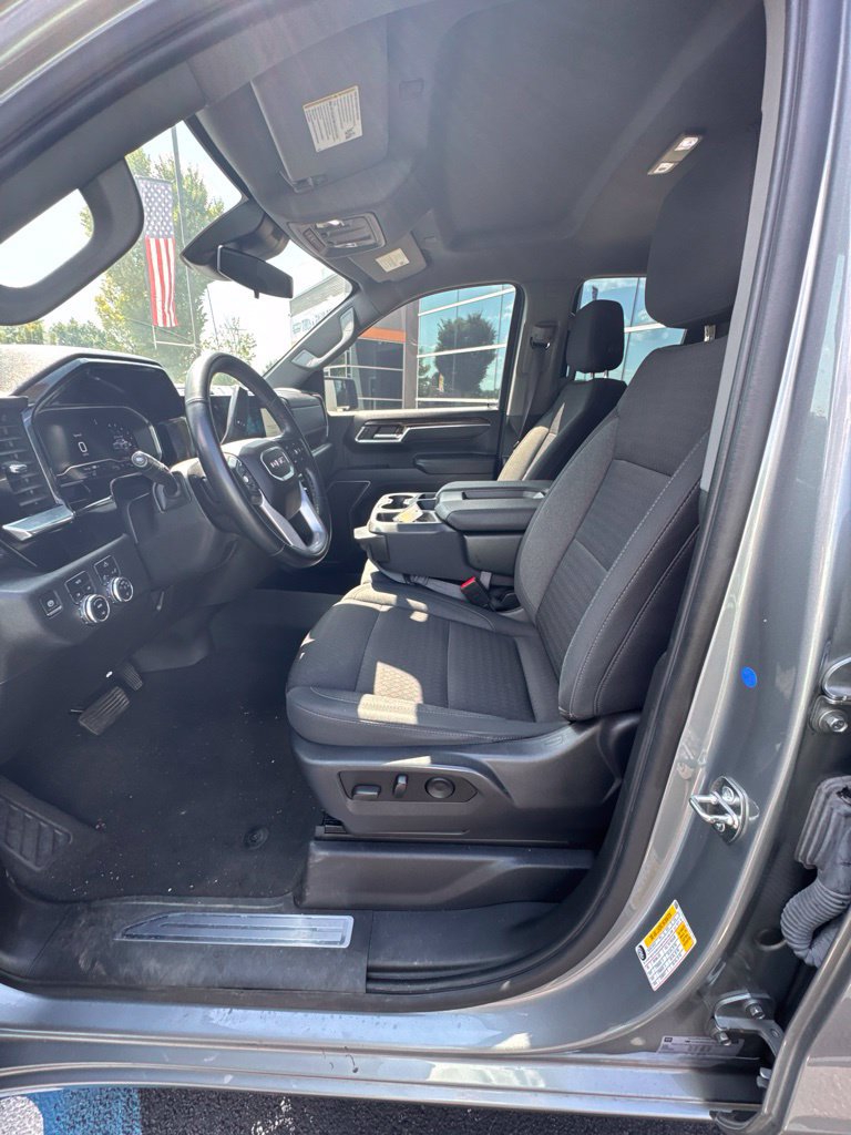 Used 2023 GMC Sierra 1500 Elevation AWD/4WD image 10