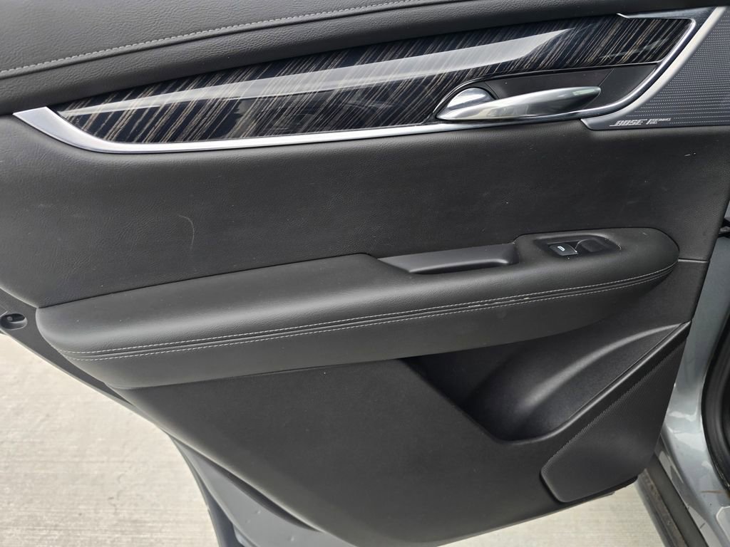 Used 2024 Cadillac XT6 Premium Luxury image 14