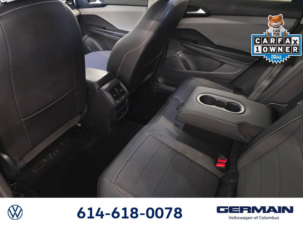 Used 2023 Volkswagen Taos SE w/ Panoramic Sunroof Package AWD/4WD image 23