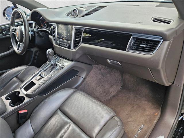 Used 2017 Porsche Macan AWD/4WD image 20