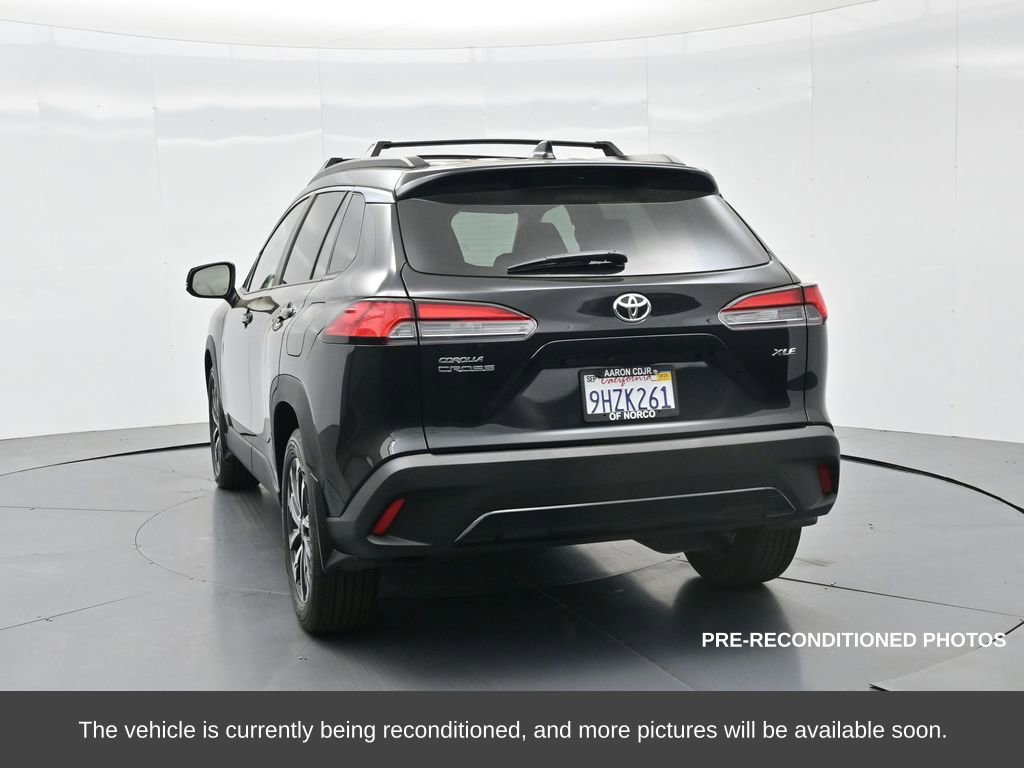 Used 2023 Toyota Corolla Cross XLE image 8