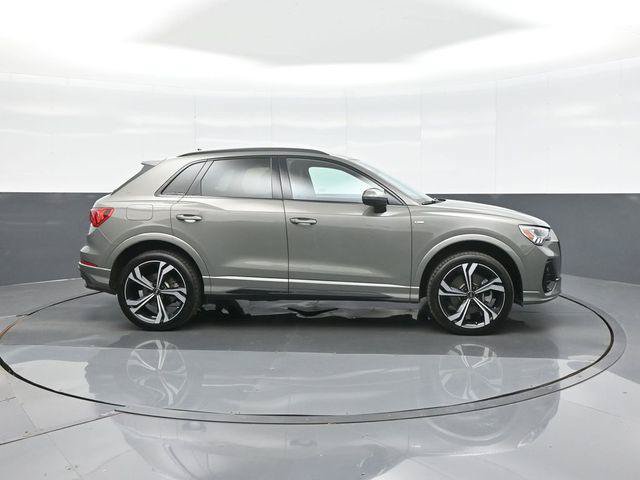 Used 2023 Audi Q3 2.0T Premium Plus w/ Premium Plus Package AWD/4WD image 8