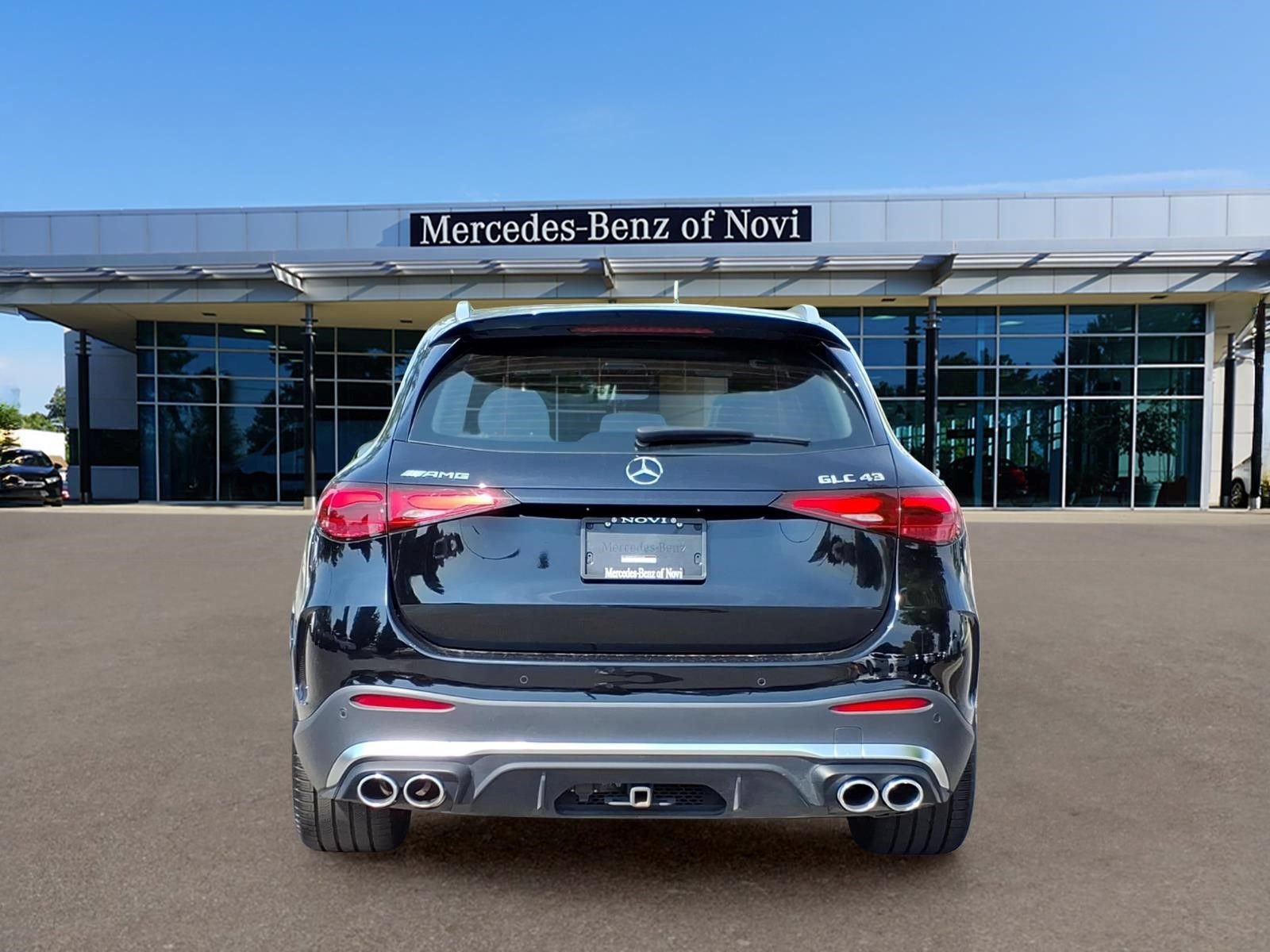Certified 2024 Mercedes-Benz GLC 43 AMG 4MATIC image 4