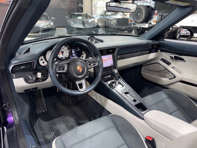 Used 2019 Porsche 911 Carrera GTS RWD image 8