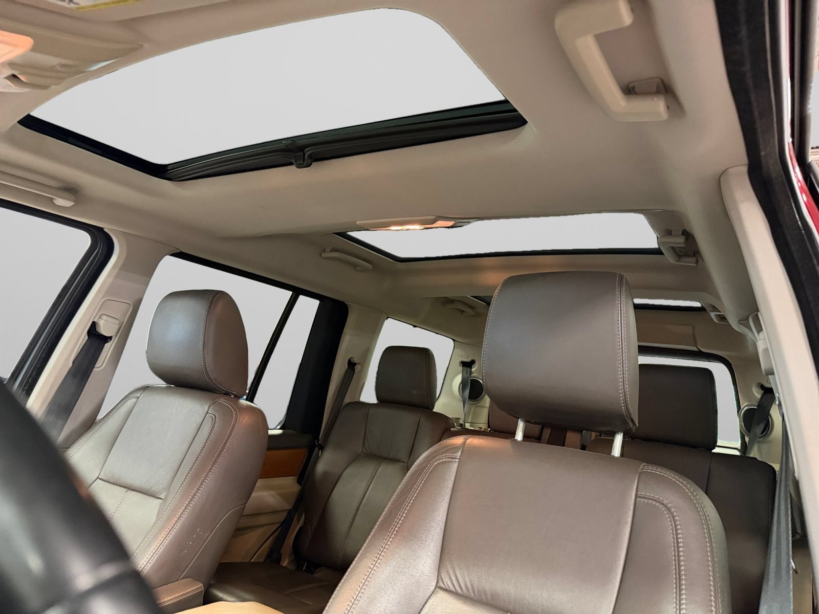 Used 2015 Land Rover LR4 HSE LUX AWD/4WD image 36