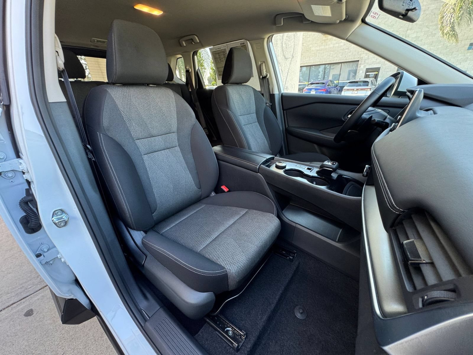 Used 2026 Nissan Rogue SV AWD/4WD image 37