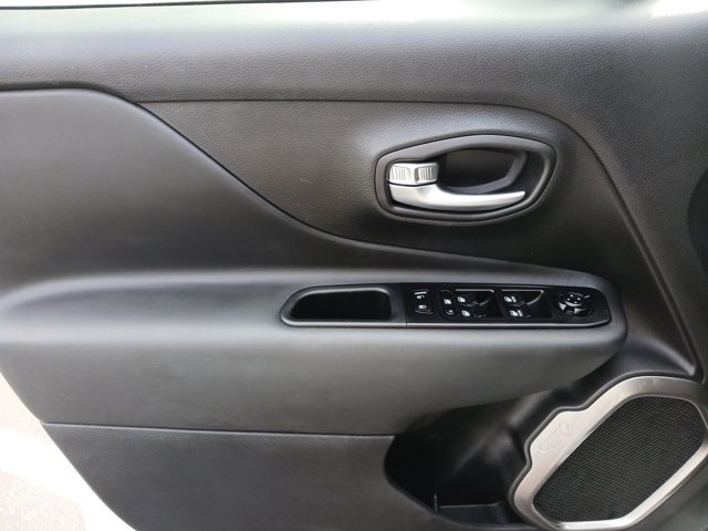 Used 2022 Jeep Renegade Sport AWD/4WD image 25