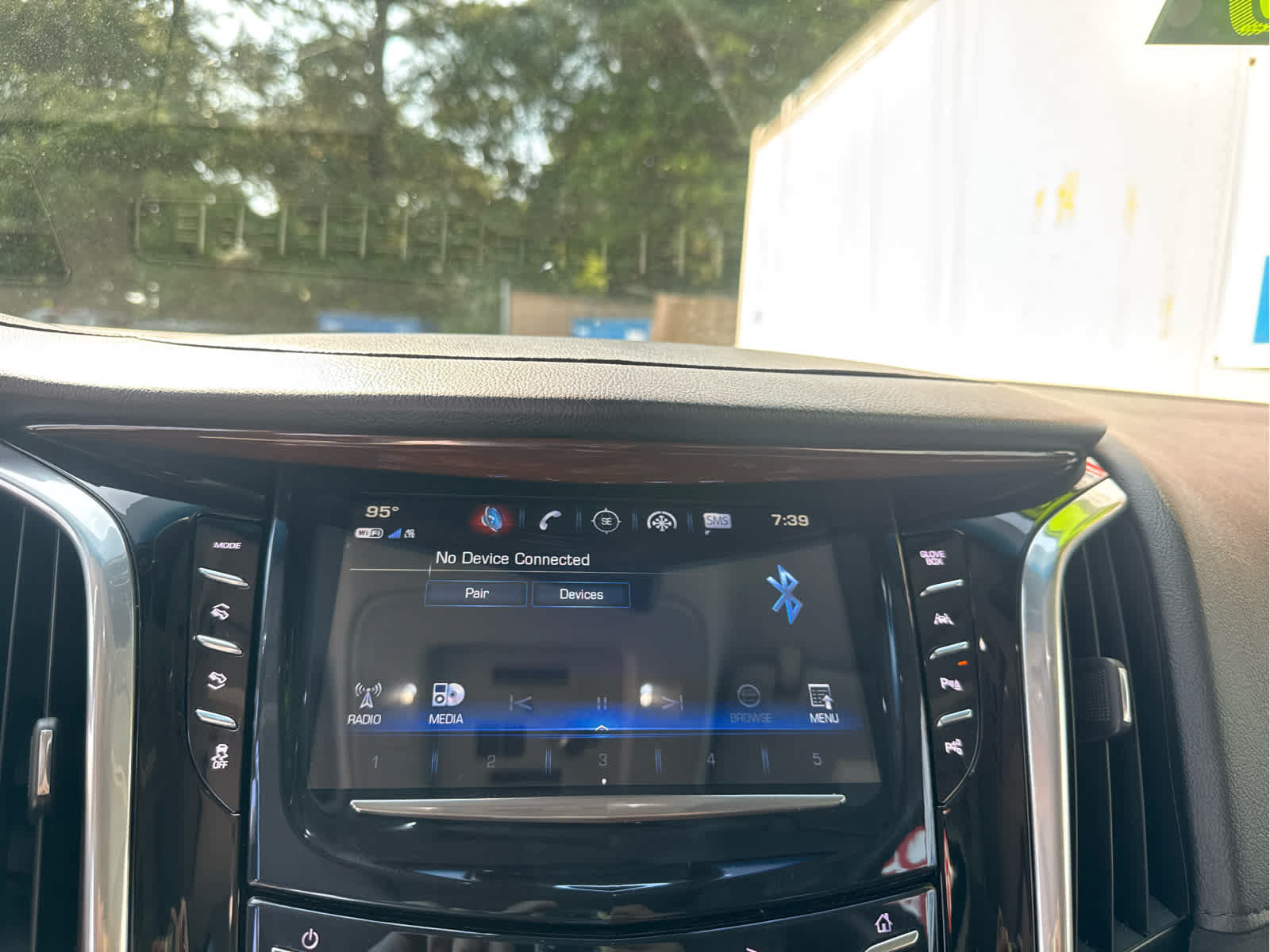 Used 2020 Cadillac Escalade Luxury RWD image 25