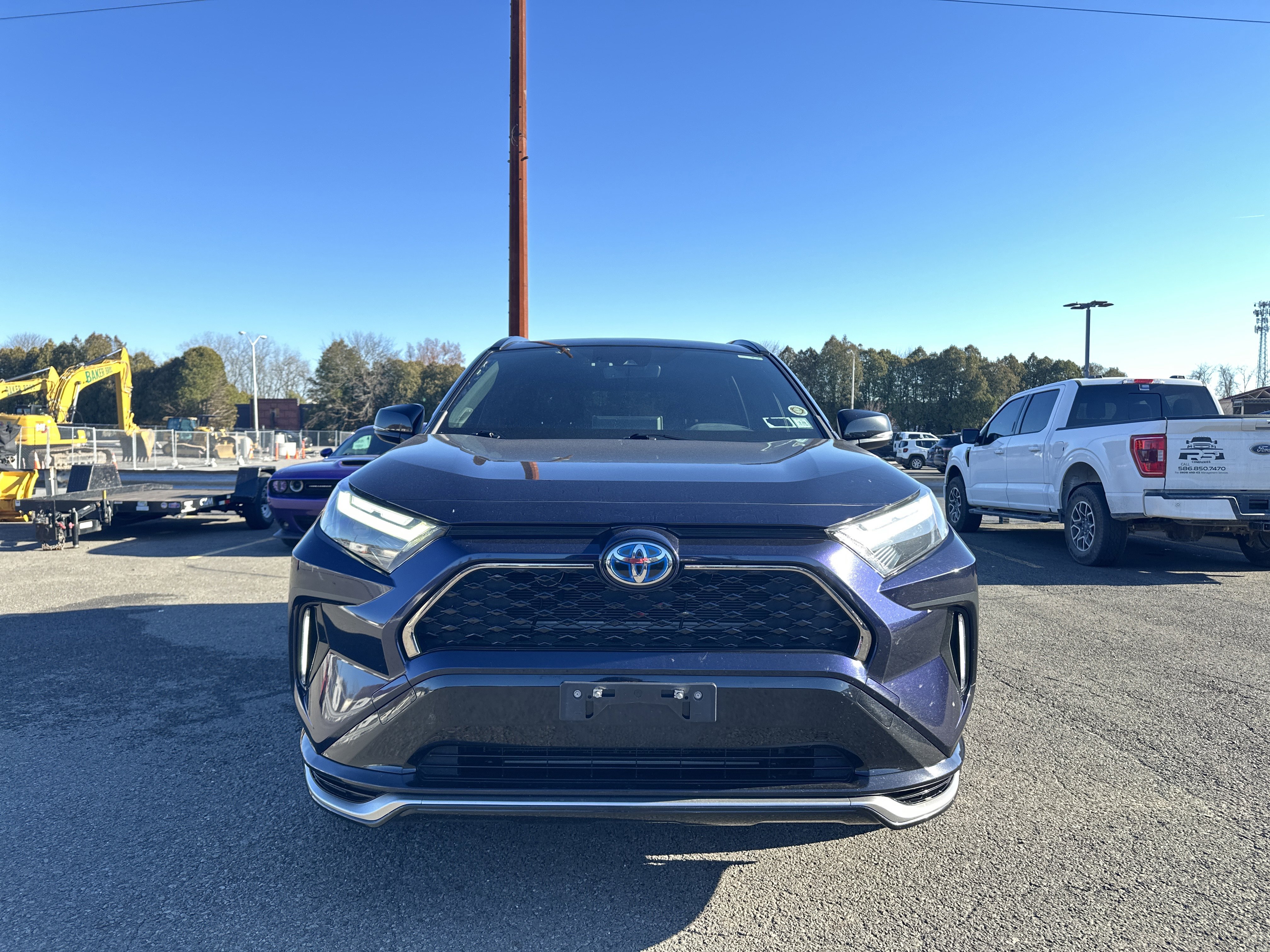Used 2022 Toyota RAV4 XSE image 2