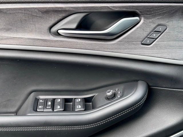 Used 2022 Jeep Grand Cherokee L Limited image 24