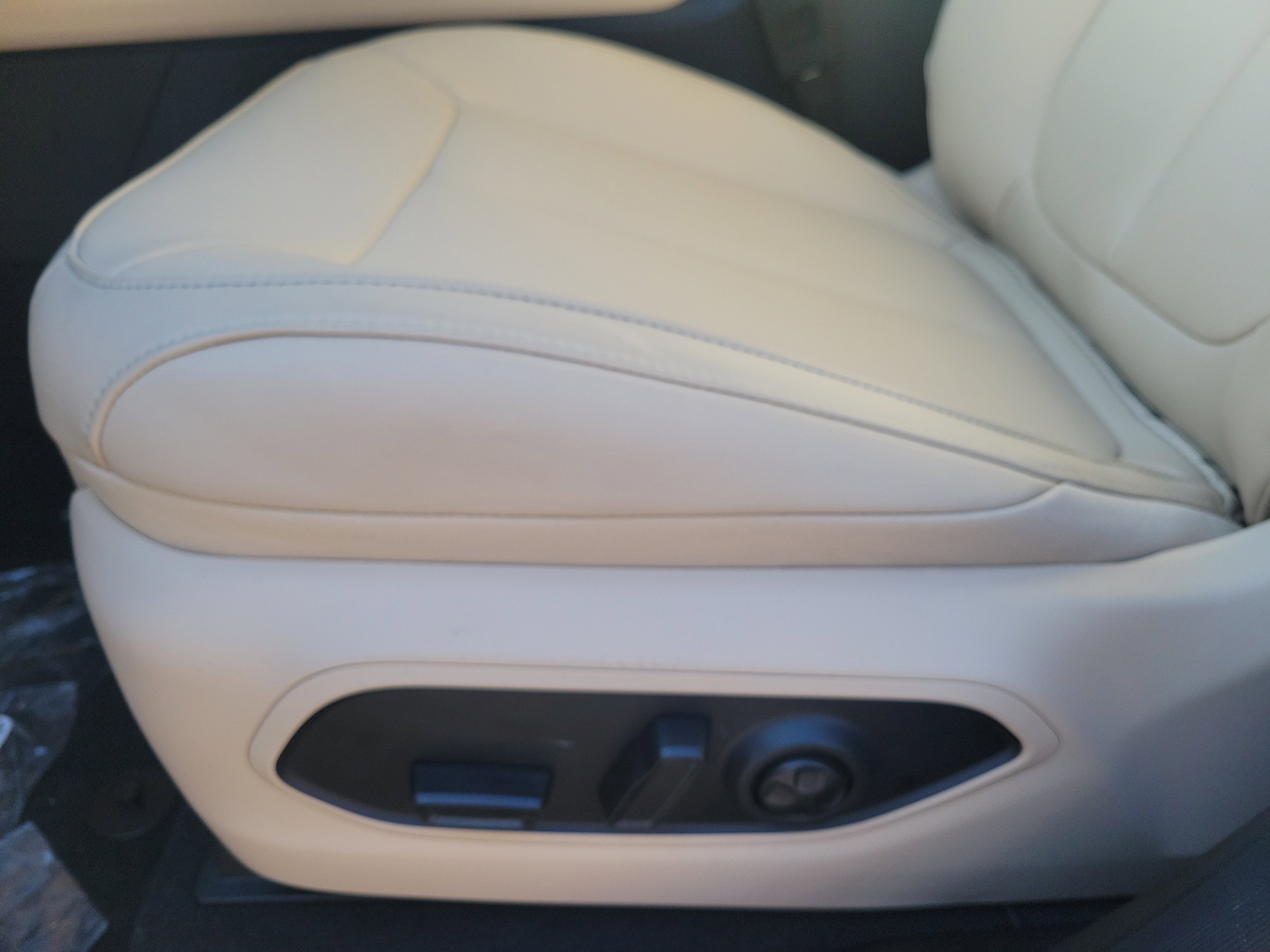 New 2026 Jeep Grand Cherokee Limited image 22