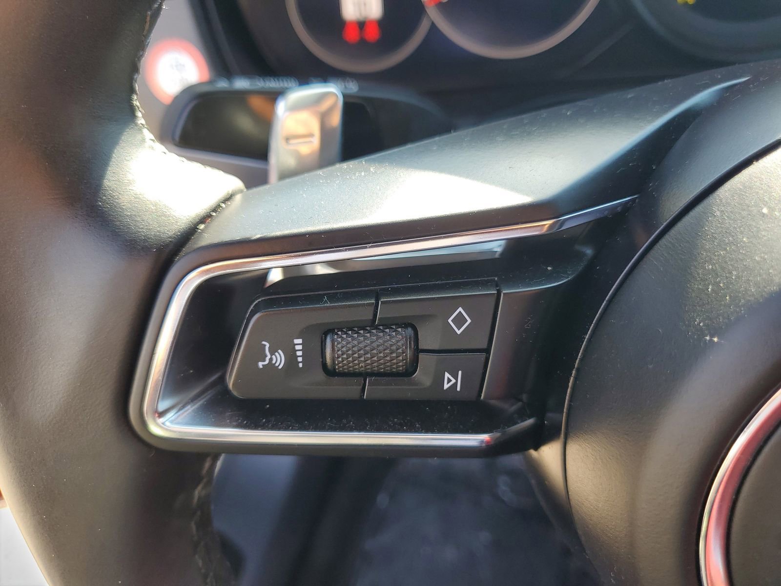 Used 2023 Porsche Panamera Platinum Edition image 24