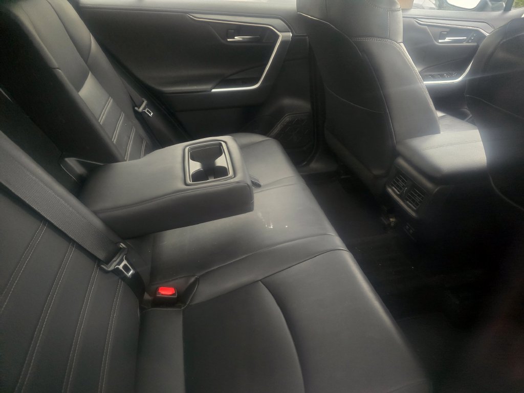 Used 2019 Toyota RAV4 Limited w/ Carpet Mat Package AWD/4WD image 14