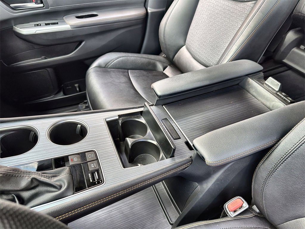 Used 2024 Toyota Sienna XLE Woodland Edition image 23