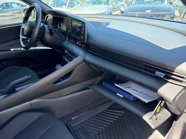 Used 2026 Hyundai Elantra Sport FWD image 24