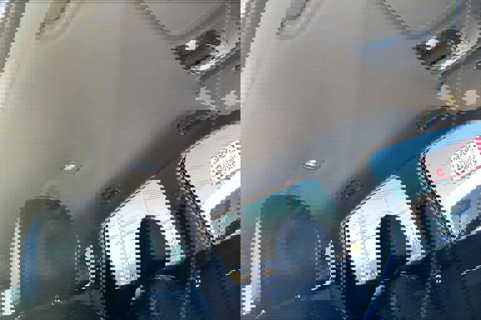 Used 2021 Kia Sorento S image 13