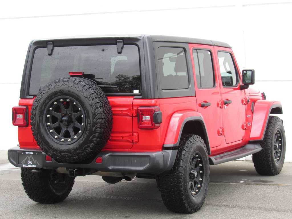 Used 2018 Jeep Wrangler Unlimited Sahara w/ Uconnect 4C Nav & Sound Group AWD/4WD image 6