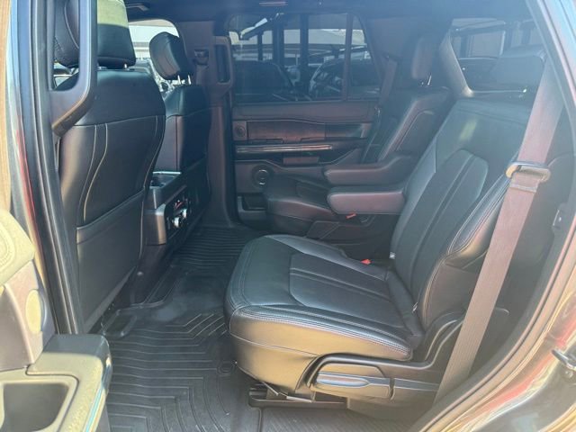 Used 2019 Ford Expedition Limited w/ Equipment Group 301A RWD image 11