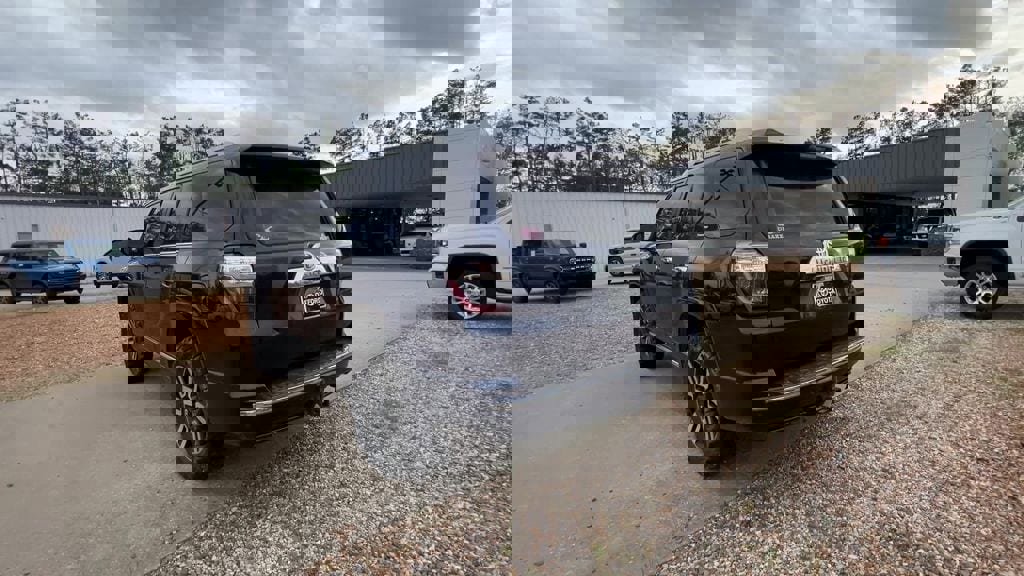 Used 2014 Toyota 4Runner Limited image 4