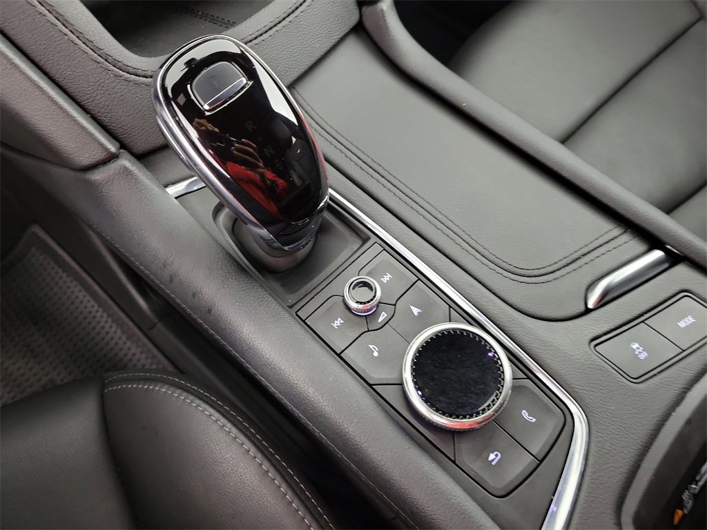 Certified 2023 Cadillac XT6 Premium Luxury image 30