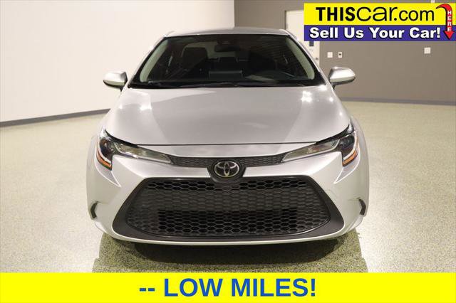 Used 2021 Toyota Corolla LE FWD image 2