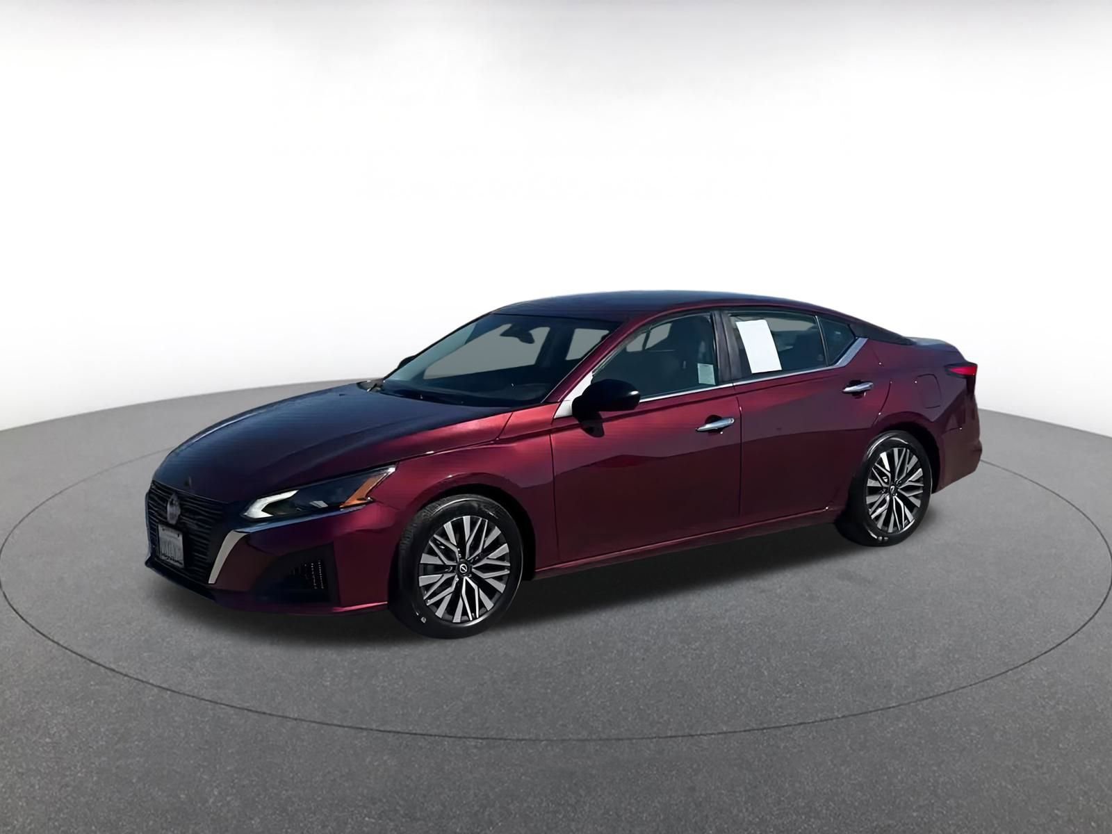 Used 2024 Nissan Altima 2.5 SV image 7