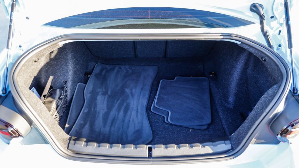 Used 2025 BMW M2 image 31