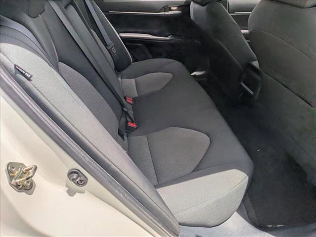 Used 2020 Toyota Camry LE FWD image 17