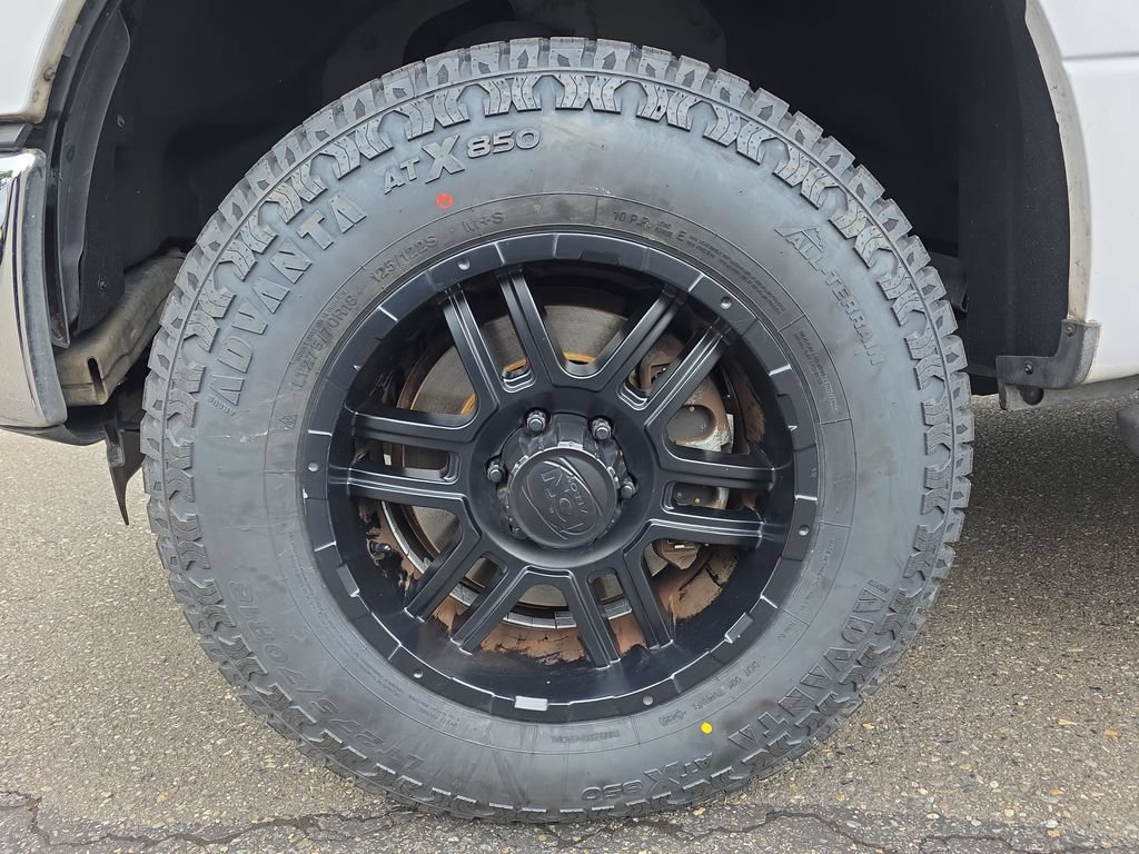Used 2016 Ford F150 XLT w/ Equipment Group 302A Luxury AWD/4WD image 12