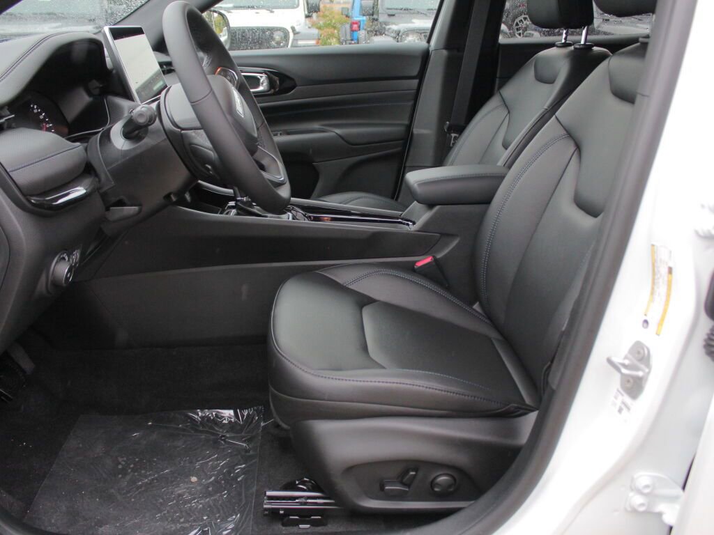 New 2026 Jeep Compass Limited image 23