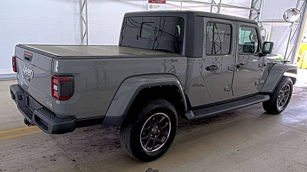 Used 2022 Jeep Gladiator Overland w/ LED Lighting Group AWD/4WD image 2