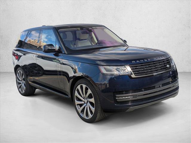 Certified 2023 Land Rover Range Rover SE image 3