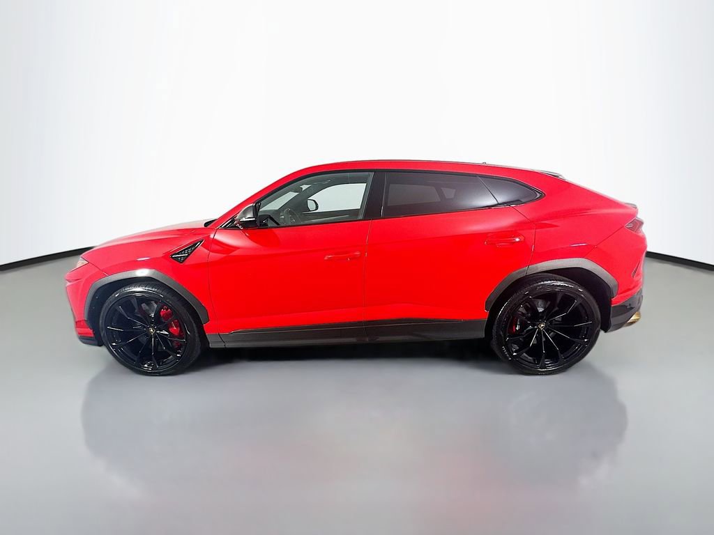 Used 2019 Lamborghini Urus image 2